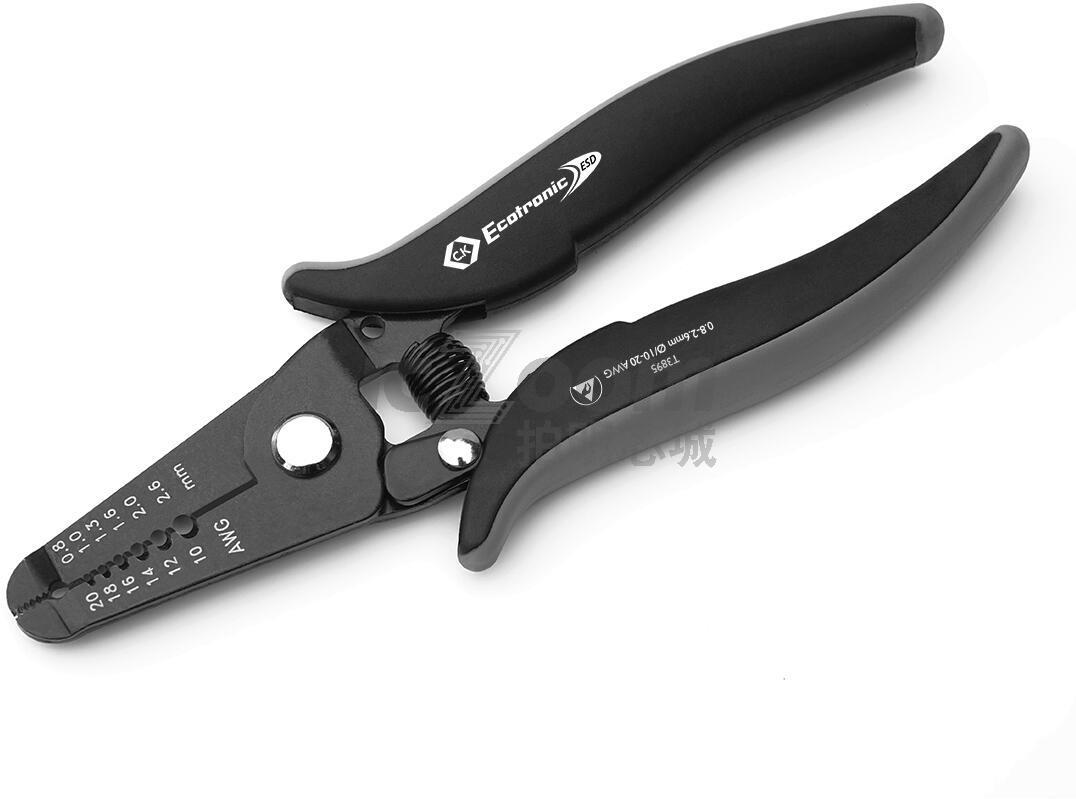 T3895